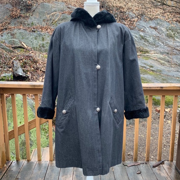 Yves Saint Laurent Jackets & Blazers - Yves Saint Laurent Fourrures Fur Lined Coat